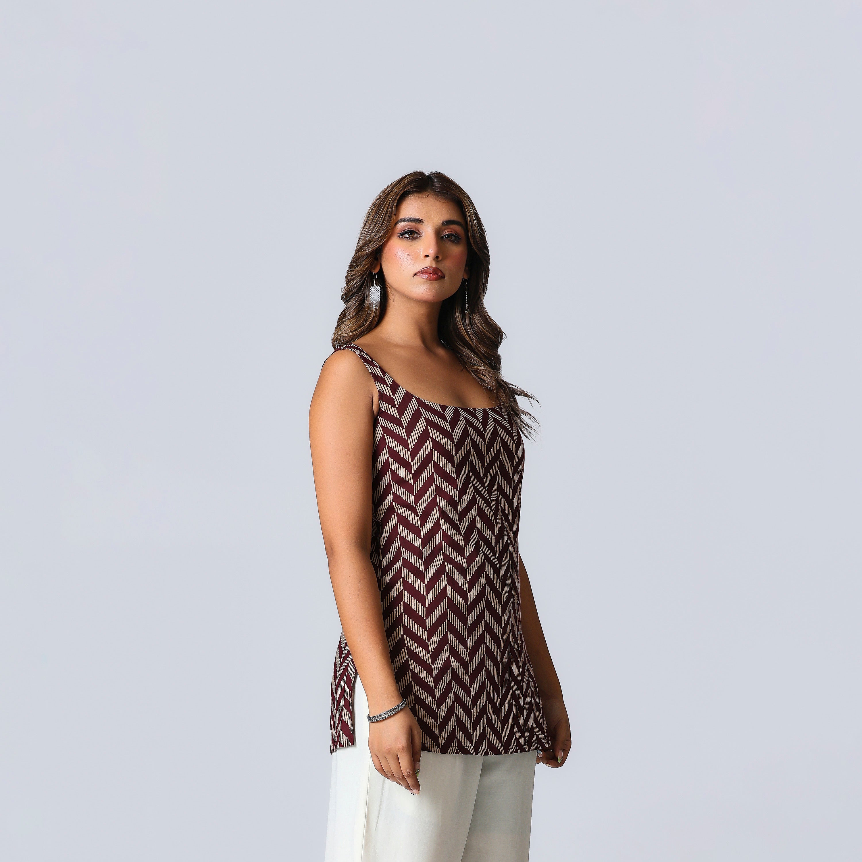 REET -  BACKLESS KURTI