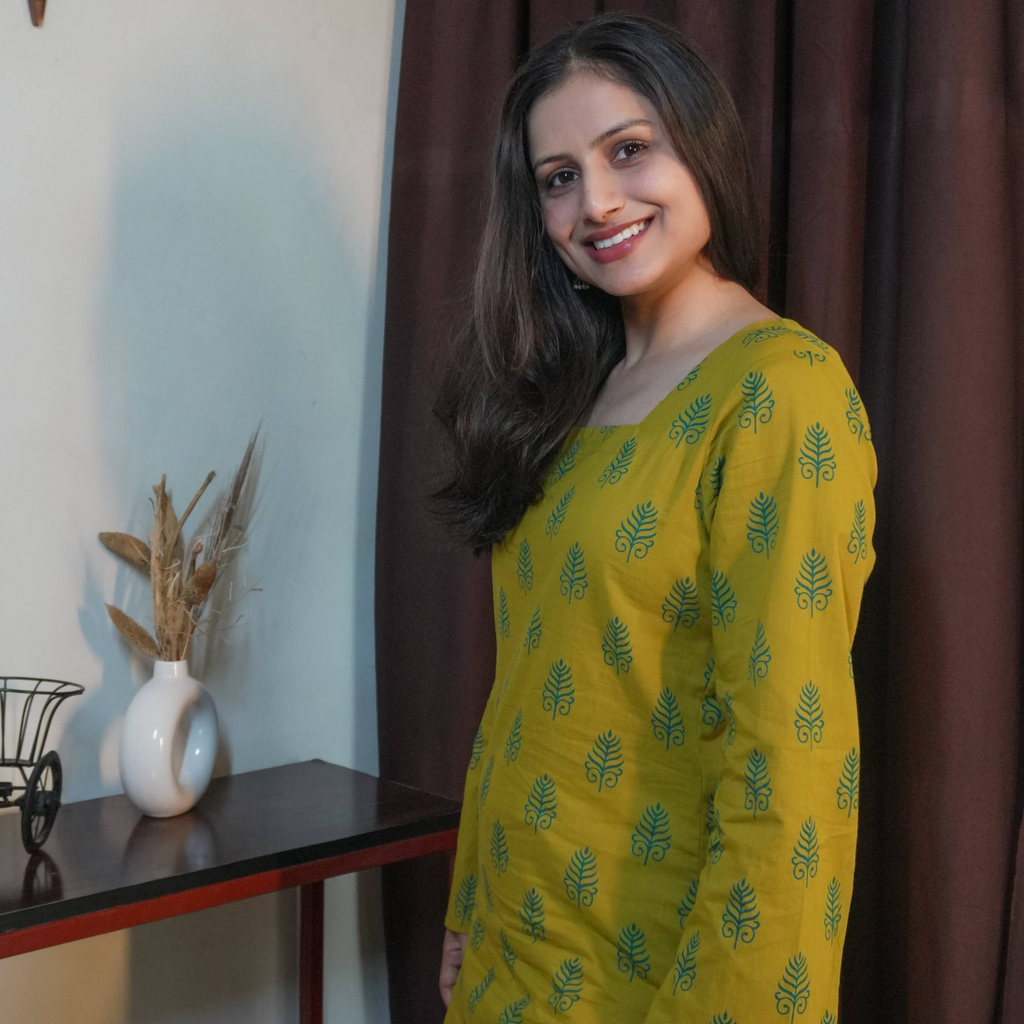 TANYA - THE SQUARE NECK BELL SLEEVES KURTI