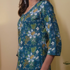 AVNI - THE PAAN SHAPED NECKLINE KURTI